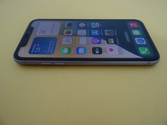 iPhone 11 64GB PURPLE - ZÁRUKA 1 ROK - 100% BATERIA - 2