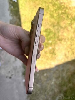 Predám Apple iPhone 16 pro - 2