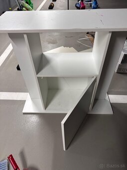 Stolík pod akvarium - 2