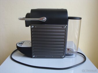 Kapsulový kávovar zn. Nespresso Krups Pixie v orig.škatuli - 2