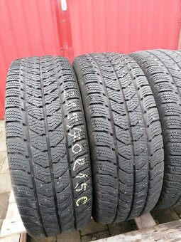 Zimne 215/70R15 C Semperit - 2