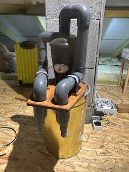 Cyklónový separátor pilín - 2