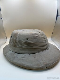 Tropická helma (Pith Helmet) – C. Magri & Sons, - 2