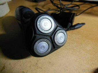 Holiaci strojček PHILIPS Series 1000 - 2