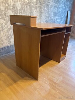 Stolík na počítač - 2