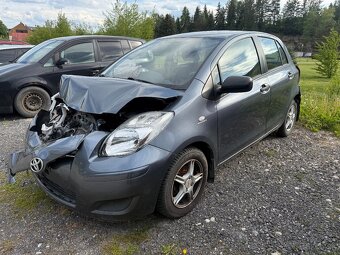 Rozpredám Toyota Yaris 1.0 51kw - 2