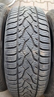 195/55R15 Celoročné Barum - 2