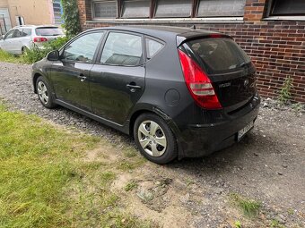 Hyundai i30 1,4 benzin 2011 - 2