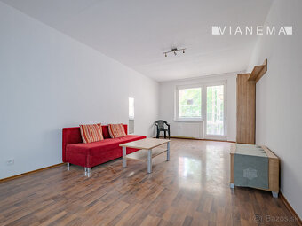 NA PREDAJ výnimočný 2-izbový byt, 74m2,Tr. Teplice, časť SNP - 2