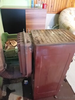 Predám kachle starožitné 7kw - 2