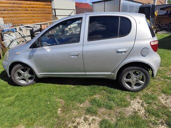 Toyota Yaris 2000 - 2