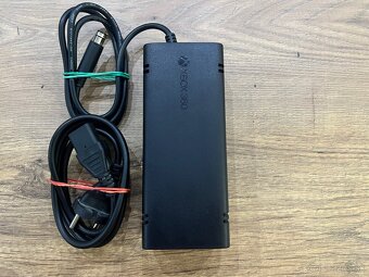 Originál napájací zdroj na Xbox 360E - 2