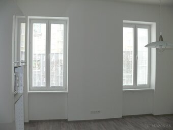 Prenájom 3-i bytu v širšom centre Bratislavy - 2
