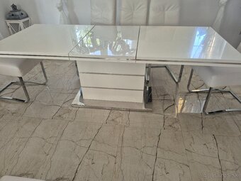 Predám jedálenský stôl - 2