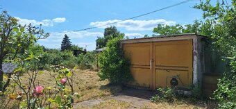 PREDAJ - pozemok s chatkou - BA IV.-Devínske jazero - 2