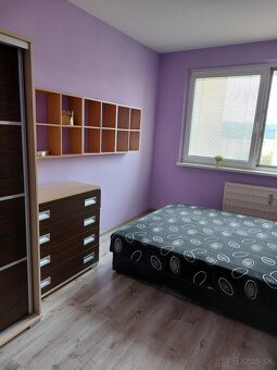 Samostatná, nepriechodná, priestranná izba - 2