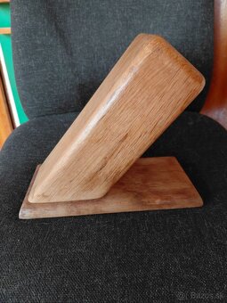 Drevený stojan na nože - 2