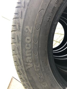 Pneu 215/65 R16 C - 2