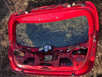 5 dvere seat leon 2 1P červená LS3H - 2