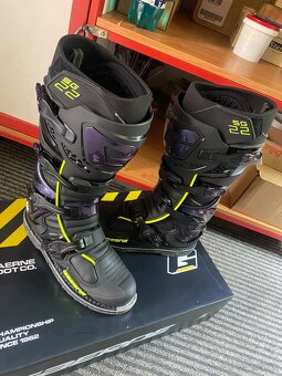 Gaerne sg22 - 2