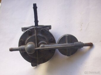 SKODA 120 ac-pumpa originál - 2