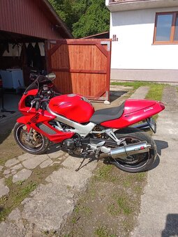 Honda vtr 1000 f - 2