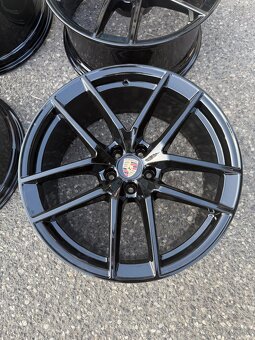 Original Porsche Macan 20” - 2