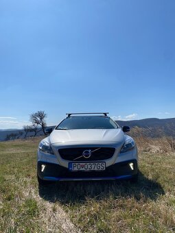 Volvo V40 Cross Country D2 Momentum Pro, Veľmi dobrý stav - 2