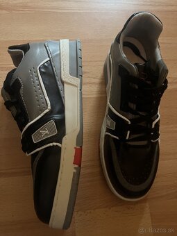 Louis Vuitton limited - 2