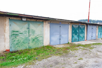 Znížená cena Garáž (20 m2) pri Židovskom cintoríne, Sp. Nov - 2