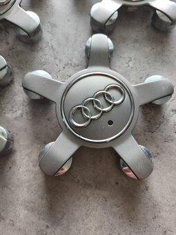 Stredové krytky Audi originál - 2