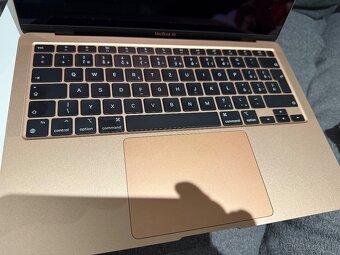 MacBook air 13” 256GB ako NOVÝ - 2