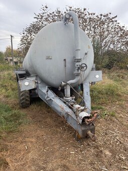 Cisterna Fekál 8300L - 2