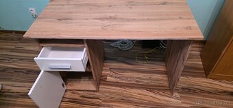 Predam písací stolík - 2