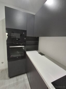 Na predaj moderná, kuchynská linka – vybavená - 2