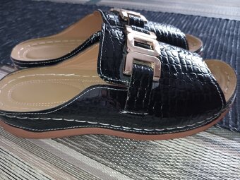 Dámske sandále veľ. 41 - 2