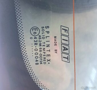 Zadné okno+piate dvere fiat idea - 2