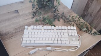 Herna klavesnica - 2