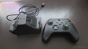 Nabíjacia stanica pre Xbox ovládače - 2