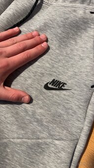 Nike tech fleece teplaky - 2