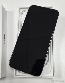 iPhone 15 Pro Max 256GB Black - 2