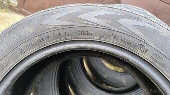 205/60 r16 zimné Nokian - 2