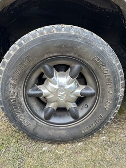 Kolesa P275/60 R15 - 2