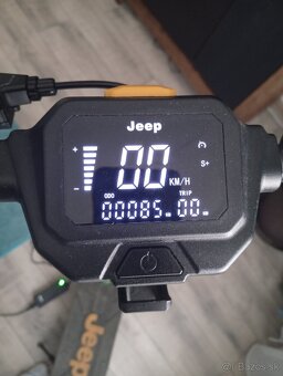 Elektro kolobežka Jeep - 2