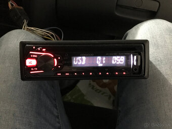 Kenwood KDC 120RY 4x50W USB, AUX - 2