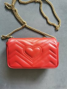 Cervena kabelka Gucci - 2