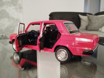 1:18 Lada 2107 - 2