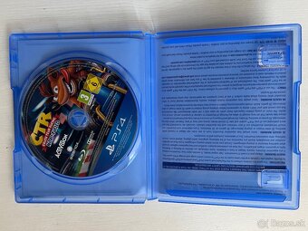 Predám hru na PS4 crash team racing - 2