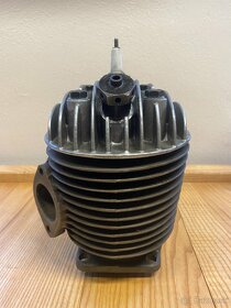 Hlava válce motoru ČZ 175 jednovýfuk 1935 - 2