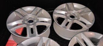 Nove elektrony 5x108 r17 - 2